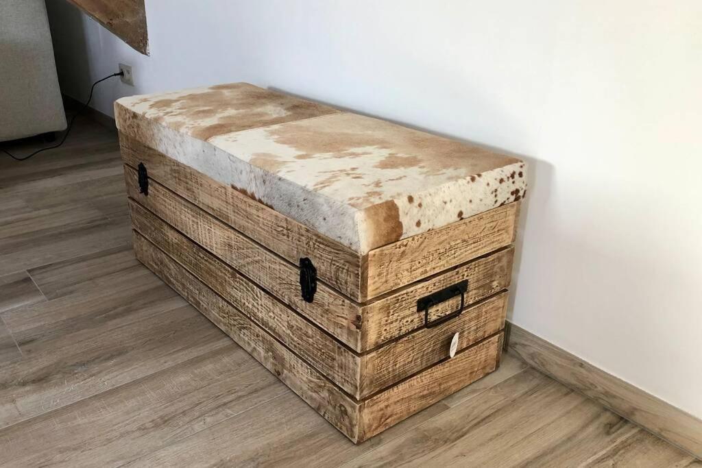 Le Grenier De Charlotte Διαμέρισμα Libin Εξωτερικό φωτογραφία